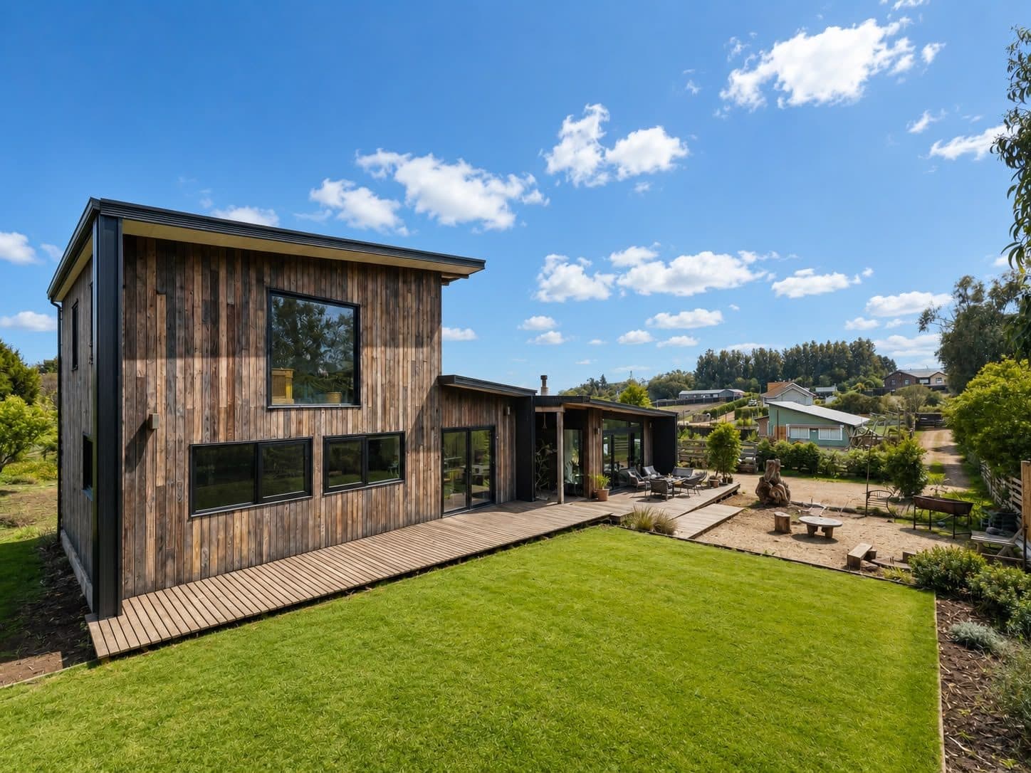 Se Arrienda Amplia y Moderna Casa en Santo Domingo - Imagen 6