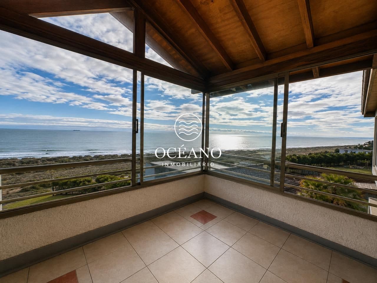Arriendo de exclusivo duplex con vista panorámica en Santo Domingo